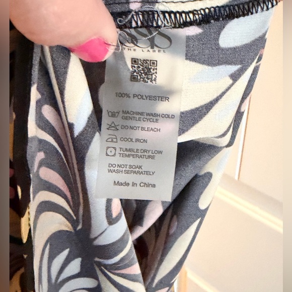 Sleeveless Black Midi Dress with Blue and Lavender Floral Print - Picture 6 of 9